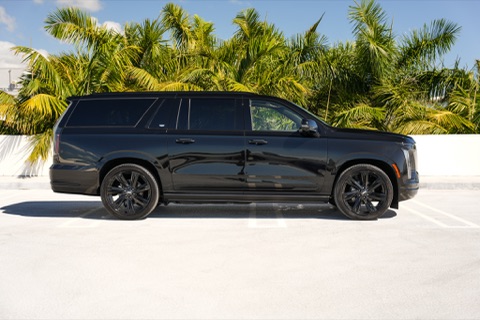 Cadillac Escalade photo 1