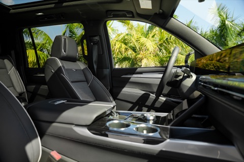 Cadillac Escalade photo 4