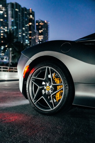 Ferrari F8 Tributo photo 3