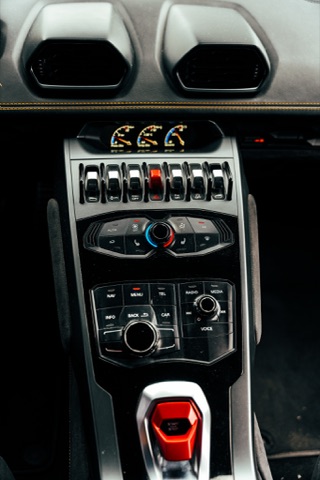 Lamborghini Huracán EVO photo 5