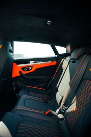 Lamborghini Urus S photo 2