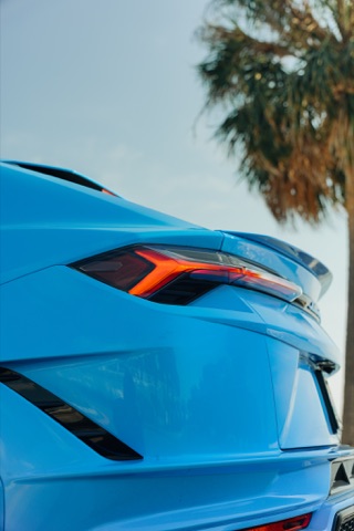 Lamborghini Urus S photo 4
