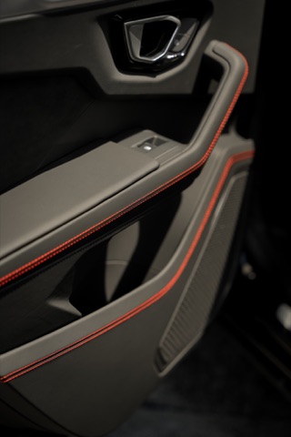Lamborghini Urus S photo 1