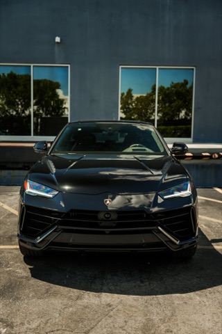 Lamborghini Urus S photo 5
