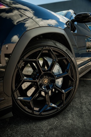 Lamborghini Urus S photo 6