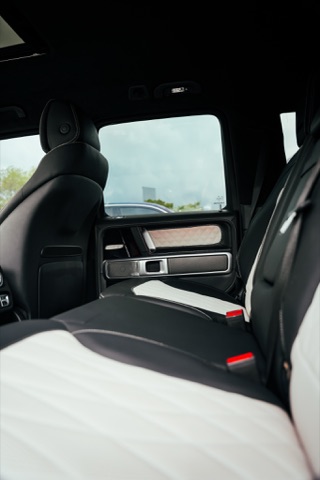 Brabus 700 photo 5