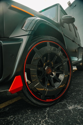 Brabus Rocket 900 photo 3