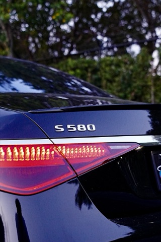 Mercedes-Benz S 580 photo 4