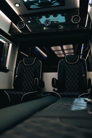 Mercedes-Benz Sprinter Executive Van photo 4