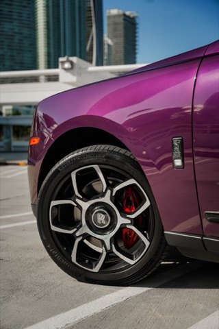 Rolls-Royce Cullinan Black Badge photo 5