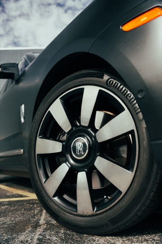 Rolls-Royce Cullinan photo 1