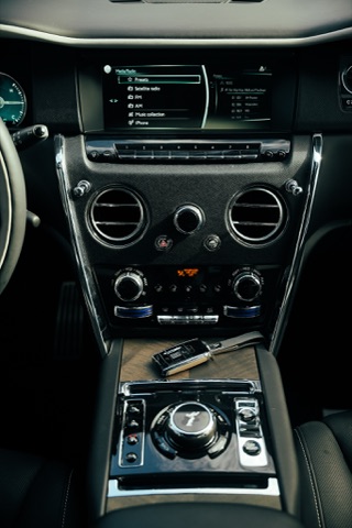 Rolls-Royce Cullinan photo 6